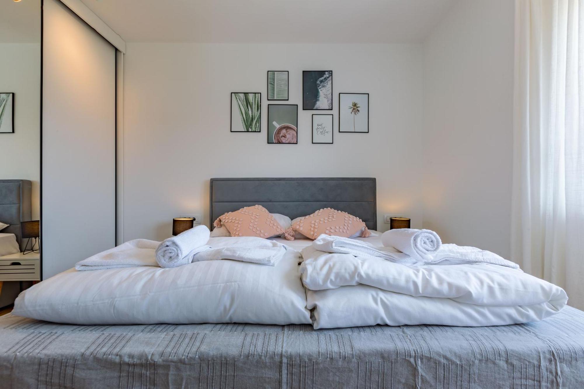 Apartamento Ag With Balcony And Garage