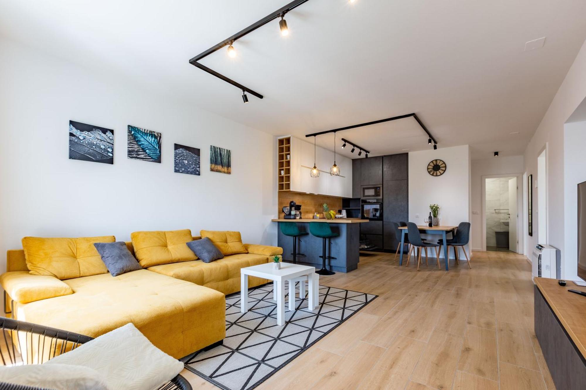 Apartamento Ag With Balcony And Garage